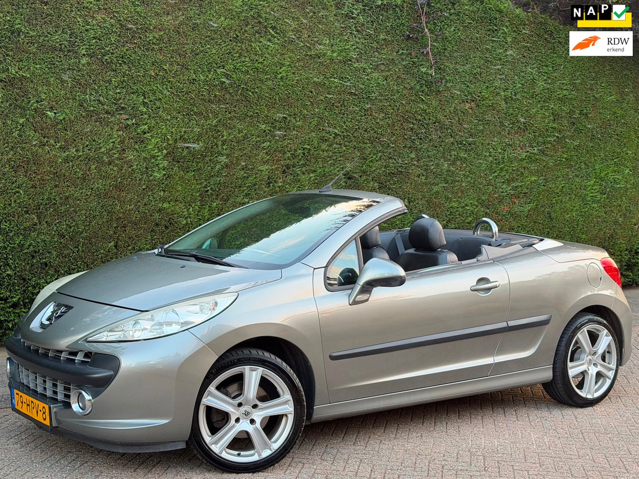 Peugeot 207 CC - 1.6 VTi CABRIO/RIJDSUPER!/NLAUTO!/AIRCO/APK27 - AutoWereld.nl