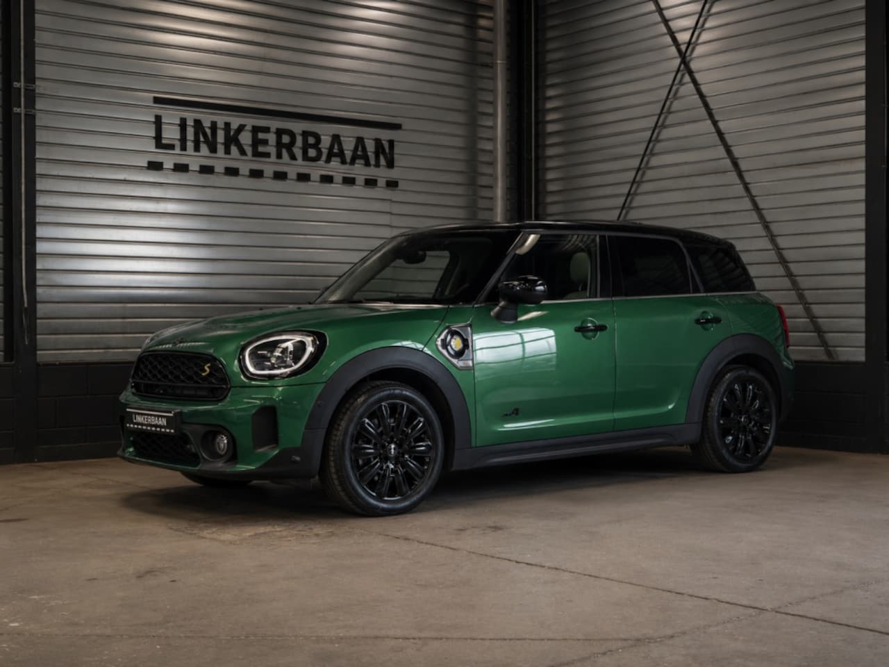 MINI Countryman - 2.0 Cooper SE ALL4 | SOH 92% | Uniek | Full Option | Pano | H&K - AutoWereld.nl