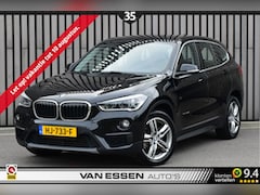 BMW X1 - sDrive20i Essential Automaat Xenon Navigatie Cruise Control NL-Auto