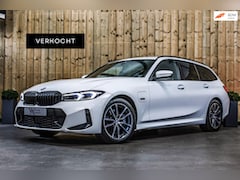 BMW 3-serie Touring - 330e M-Sport *Facelift*Camera*Led*Adaptieve cruise*DAB