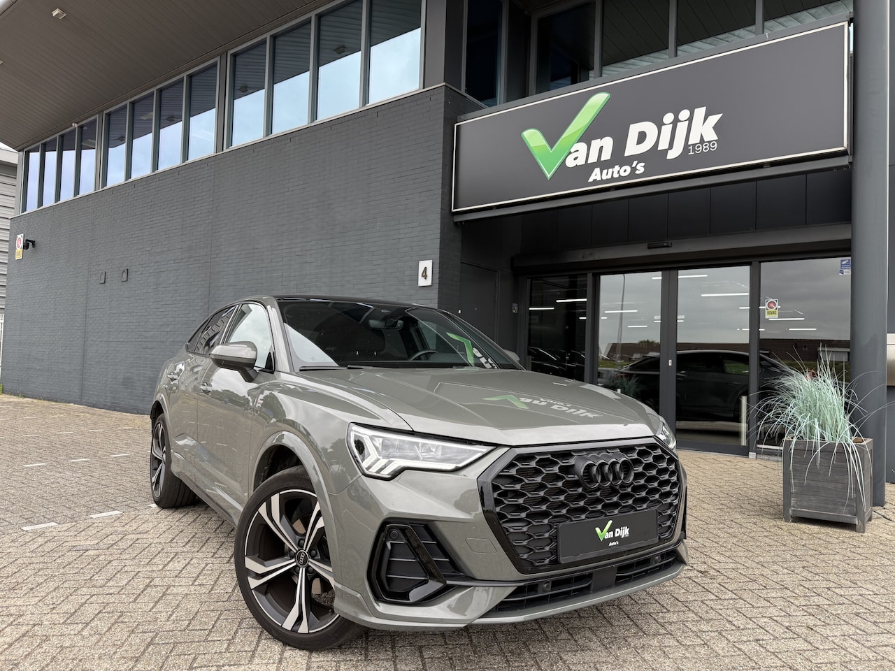 Audi Q3 Sportback - 35 TFSI S Edition Navi Camera Leer El.Klep 20Inch - AutoWereld.nl