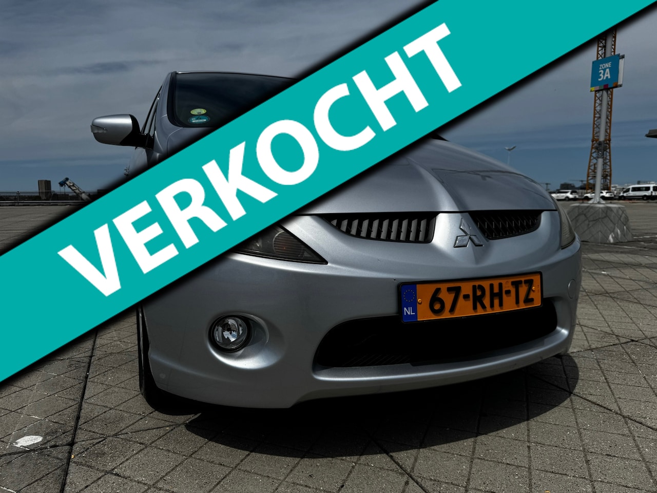 Mitsubishi Grandis - 2.4-16V Intense 6p. CLIMA CRUISE NAP - AutoWereld.nl