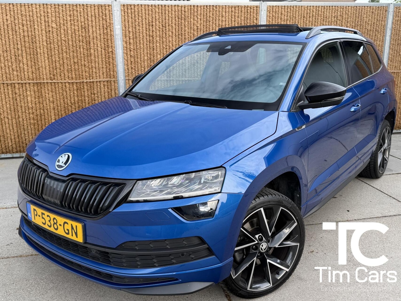 Skoda Karoq - 1.5 TSI ACT Sportline Business Automaat Panoramadak | Trekhaak uitklapbaar | Adaptieve cru - AutoWereld.nl