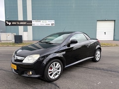Opel Tigra TwinTop - 1.4-16V Cosmo Automaat 90 PK