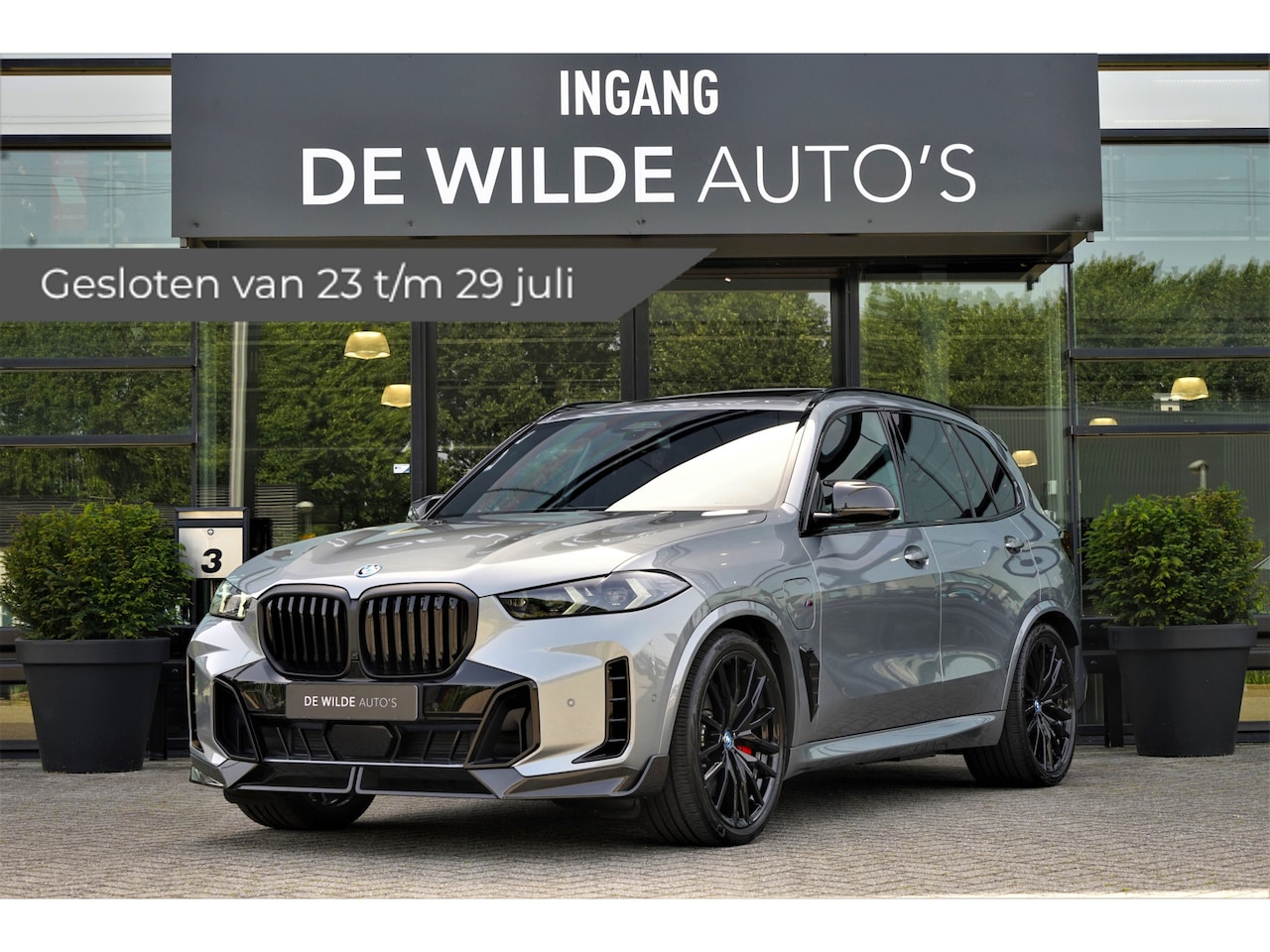 BMW X5 - xDrive50e M-sport M-performance Carbon M-seats SkyLounge SoftClose 4-wielsturing Trekhaak - AutoWereld.nl