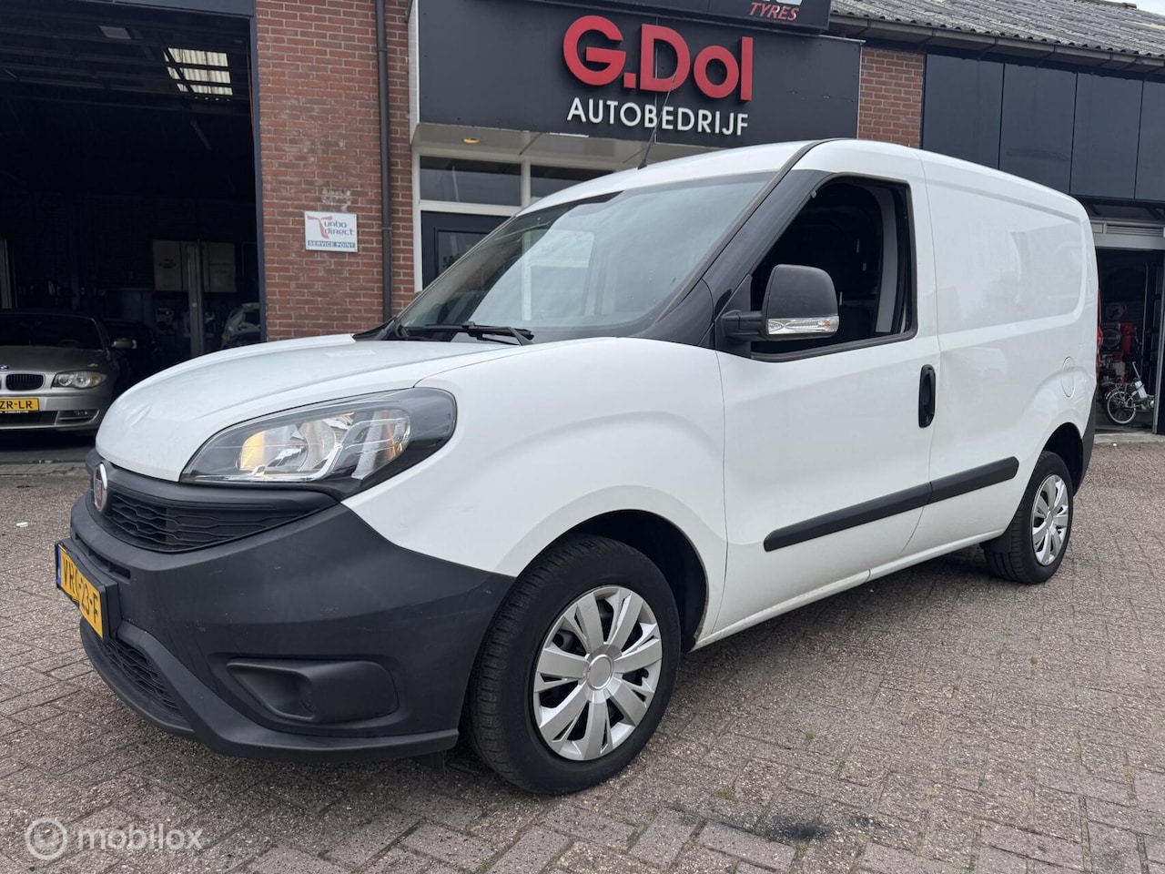 Fiat Doblò Cargo - 1.6 MJ L1H1 41000 km NAP lichte zij schade - AutoWereld.nl