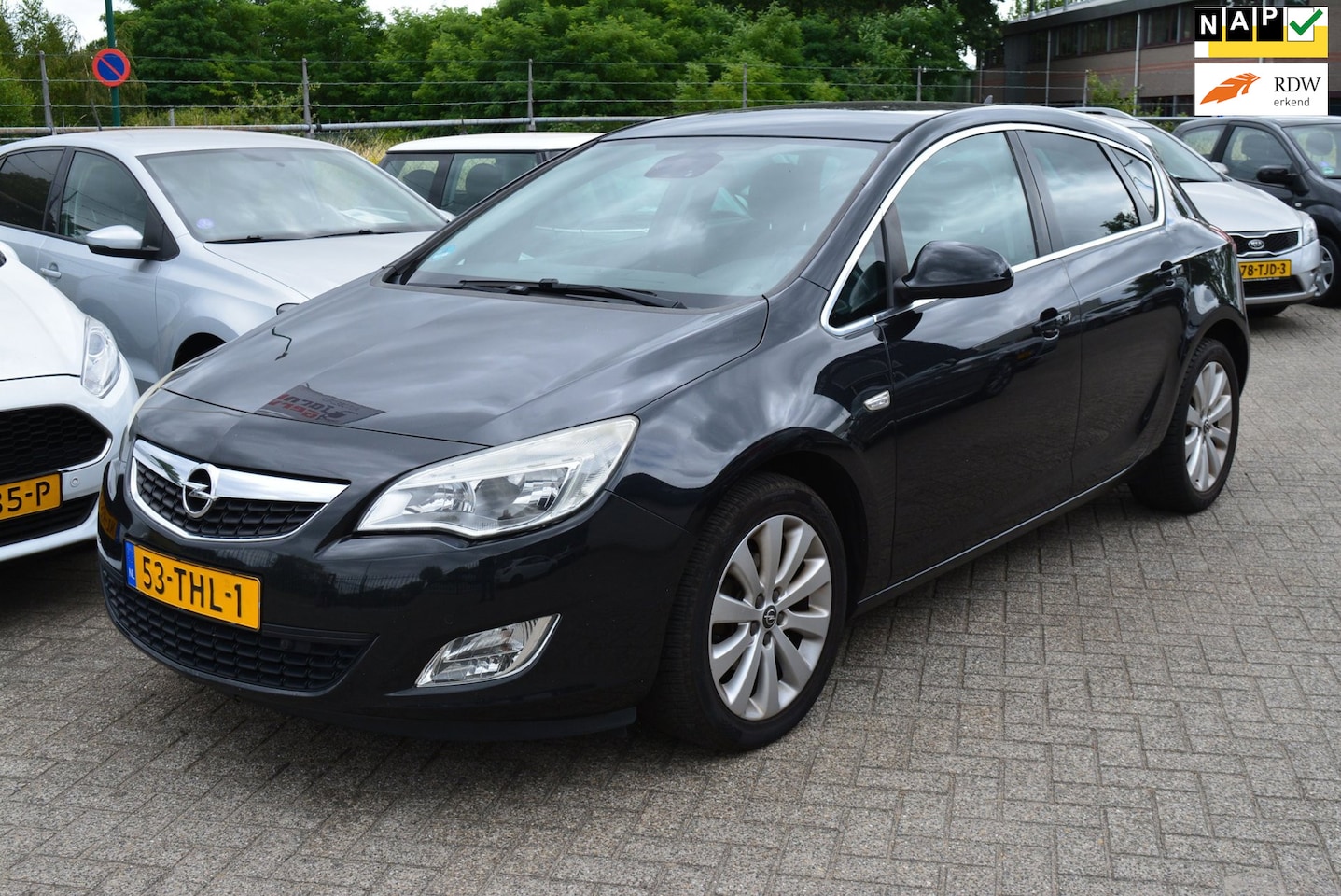 Opel Astra - 1.4 Turbo Cosmo | Navigatie | Cruise | PDC | L.M. Velgen. - AutoWereld.nl