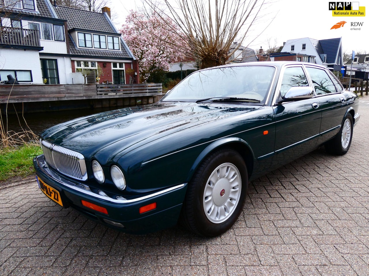 Daimler Double Six - 6.0 V12 312pk Origineel Nederlands met historie Youngtimer - AutoWereld.nl