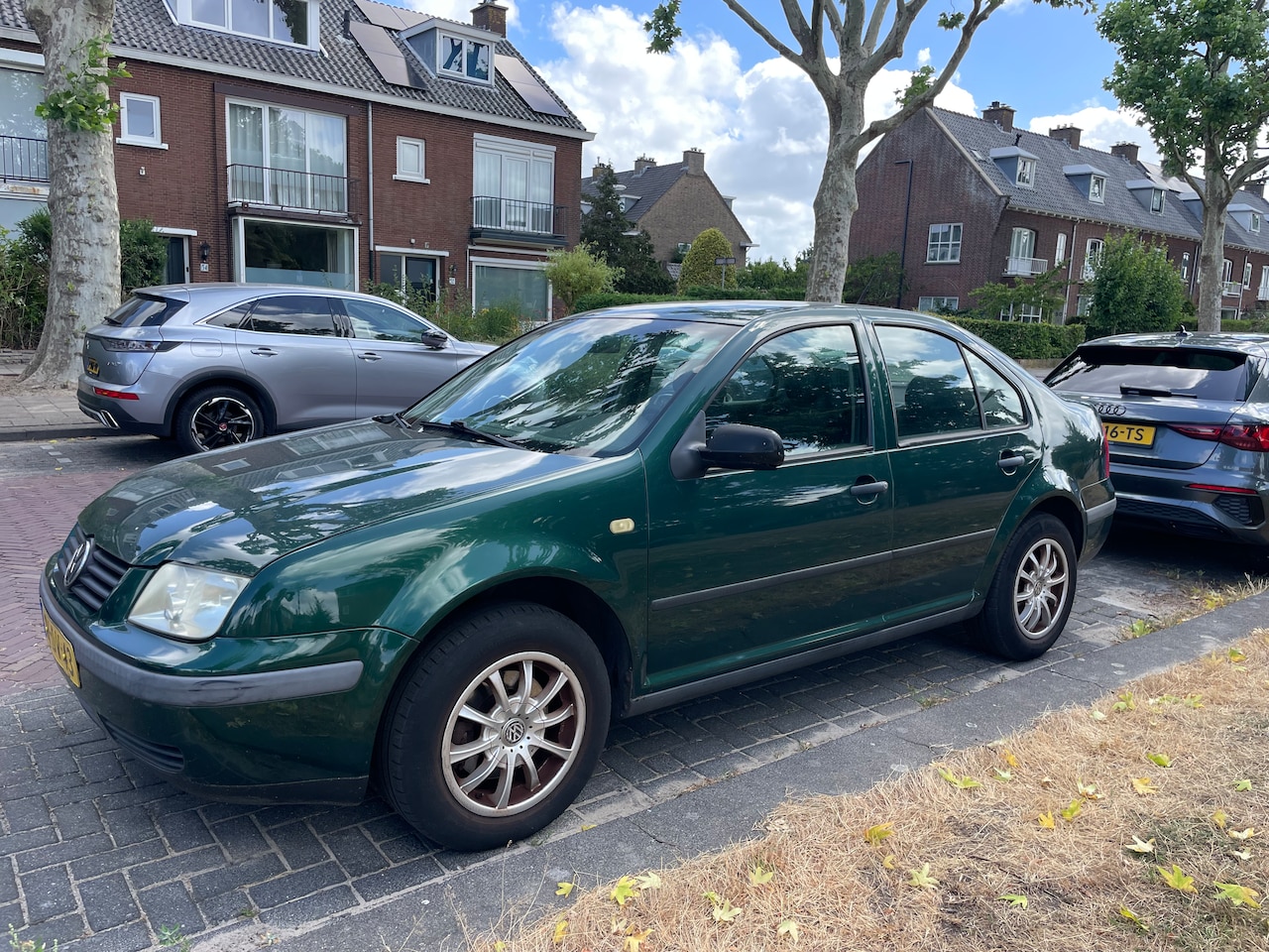 Volkswagen Bora - 1.6 Trendline 1.6 - AutoWereld.nl