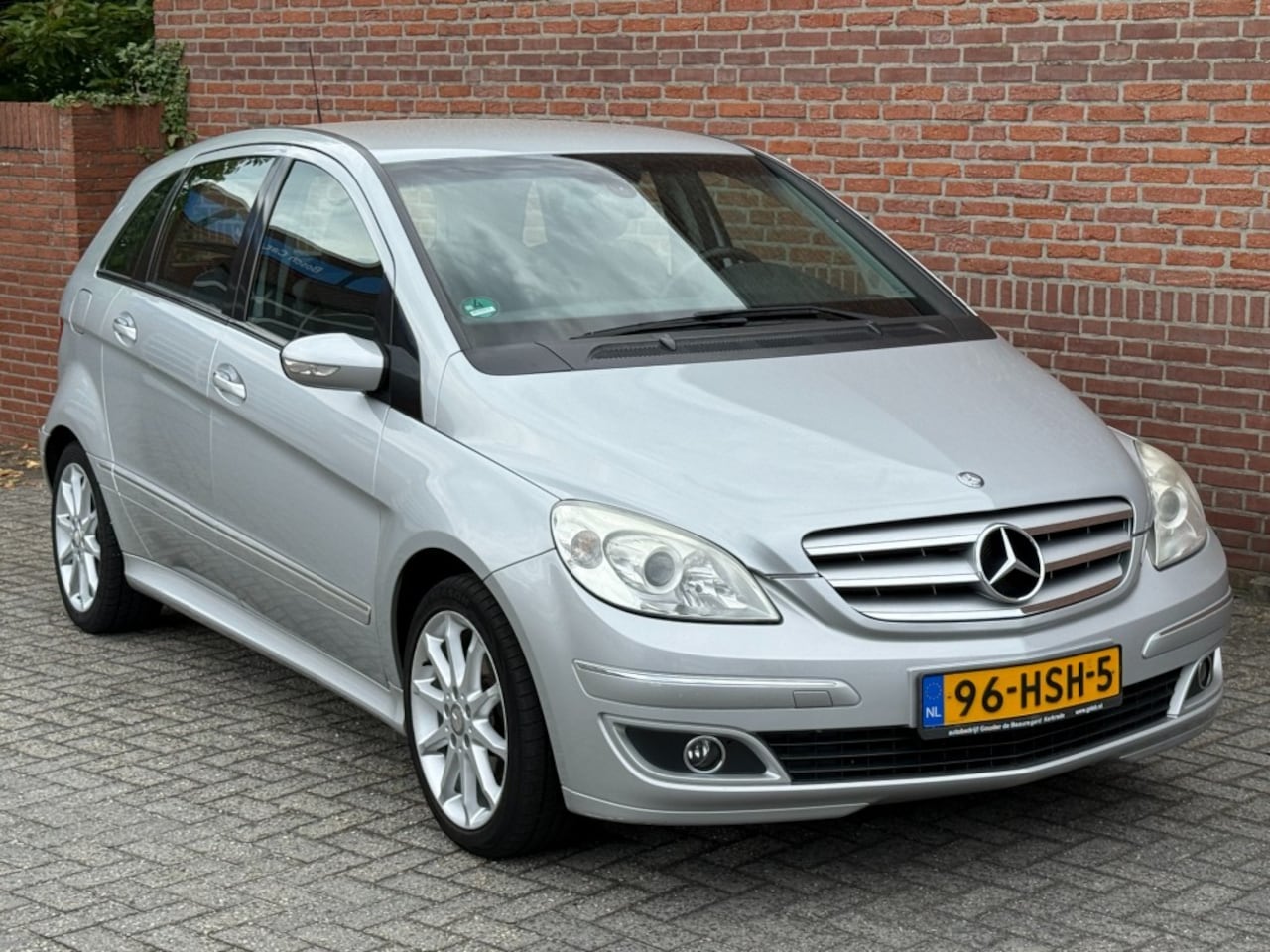 Mercedes-Benz B-klasse - 180 AMBITION  automaat - AutoWereld.nl