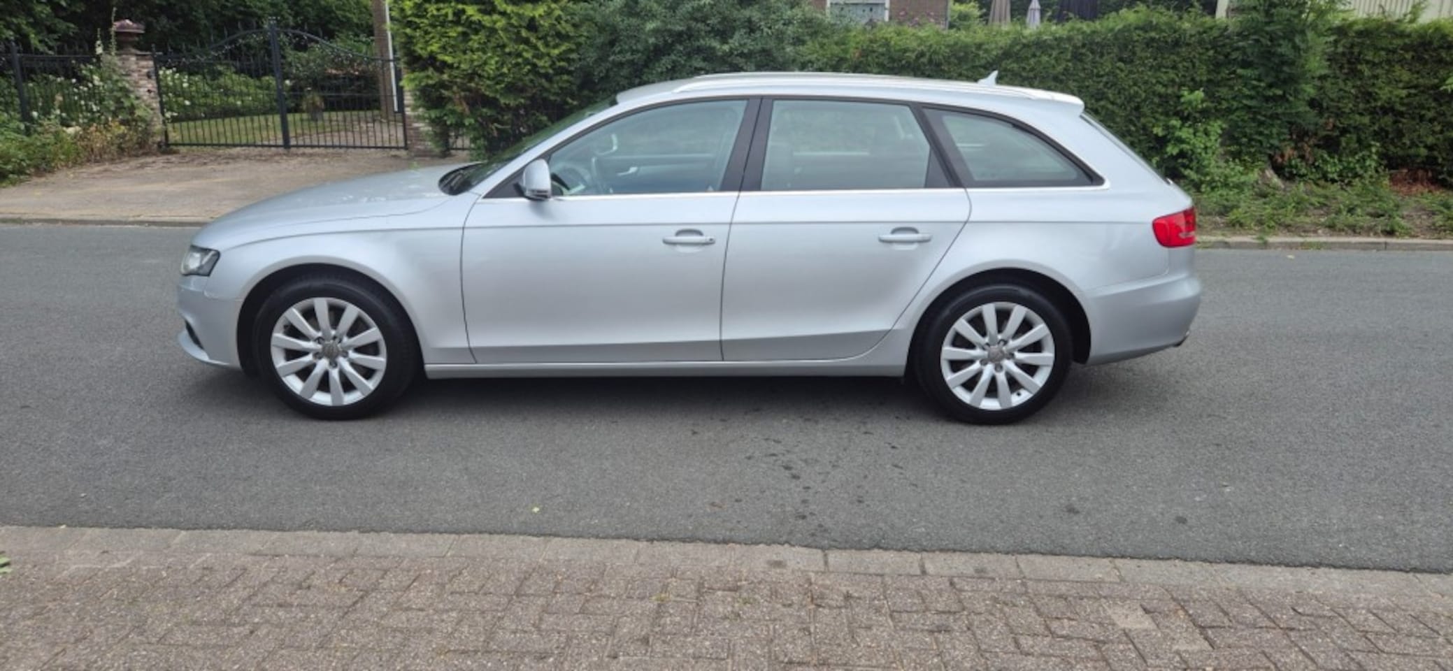 Audi A4 Avant - Avant 2.0 TFSI Pro Line Business NIEUWEKETTING/LEER - AutoWereld.nl