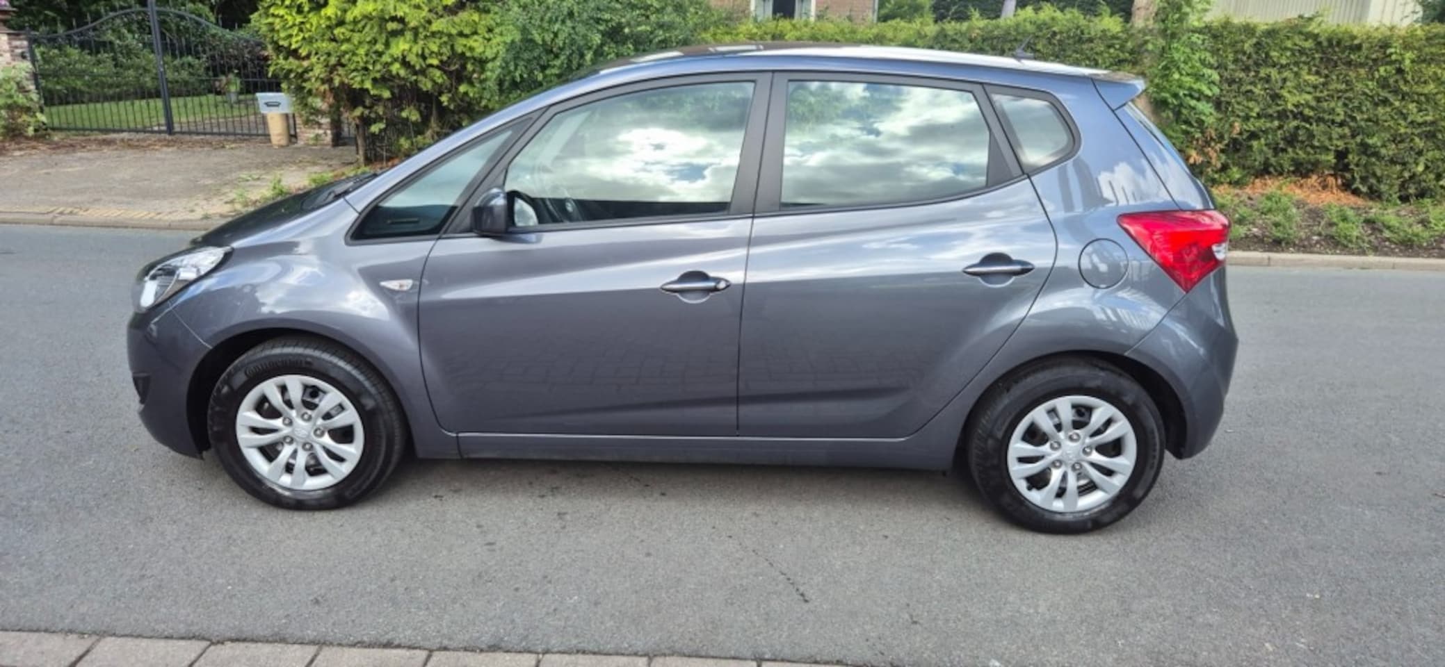 Hyundai ix20 - 1.6I Go*stoel/stuurverwarming*airco* - AutoWereld.nl