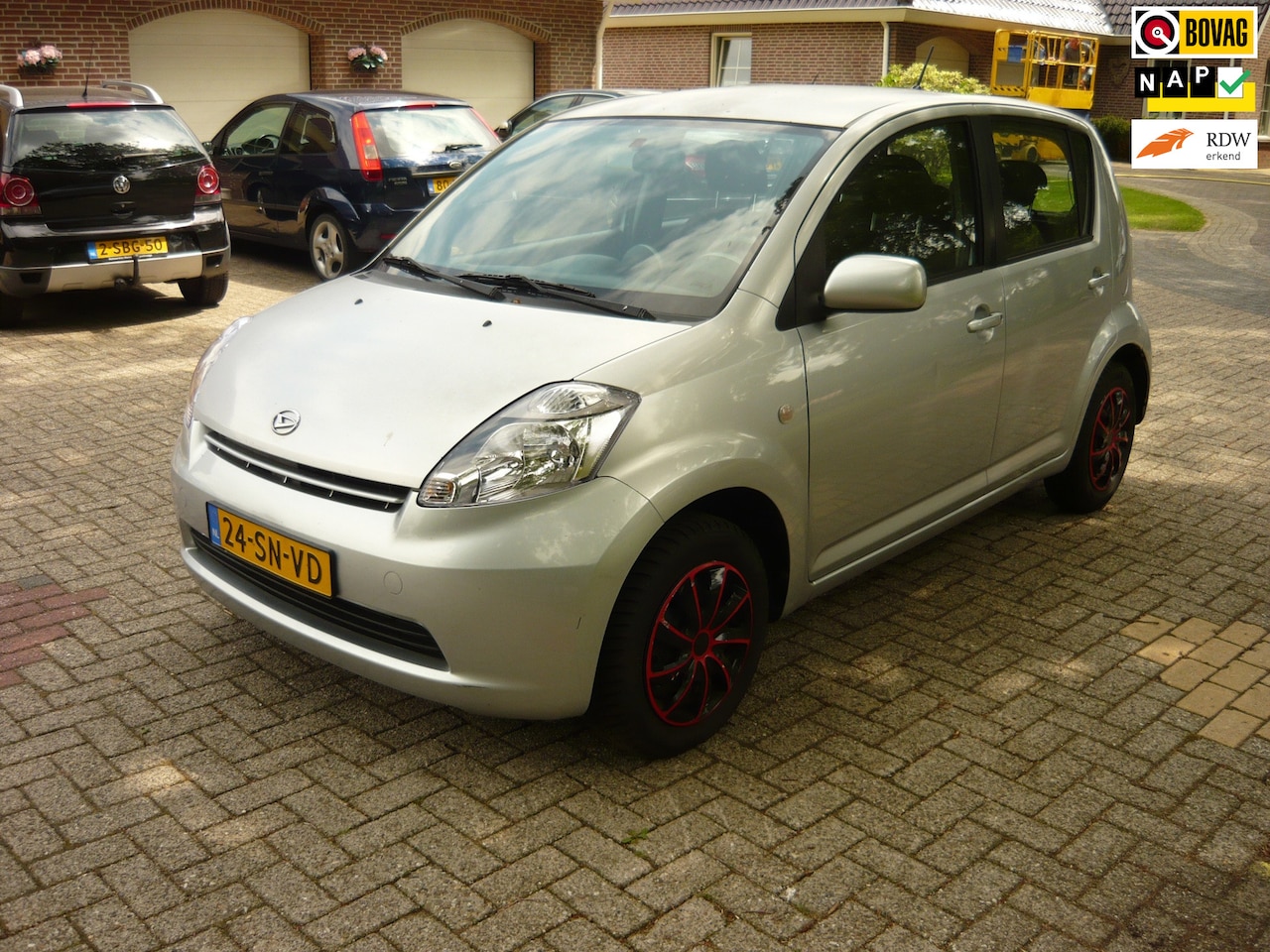 Daihatsu Sirion 2 - 1.3-16V Comfort 1.3-16V Comfort - AutoWereld.nl