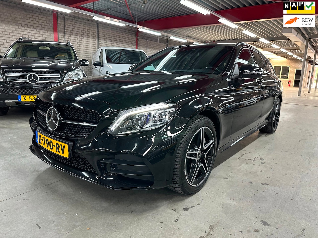 Mercedes-Benz C-klasse Estate - 300 e AMG, Trekhaak, BTW! - AutoWereld.nl