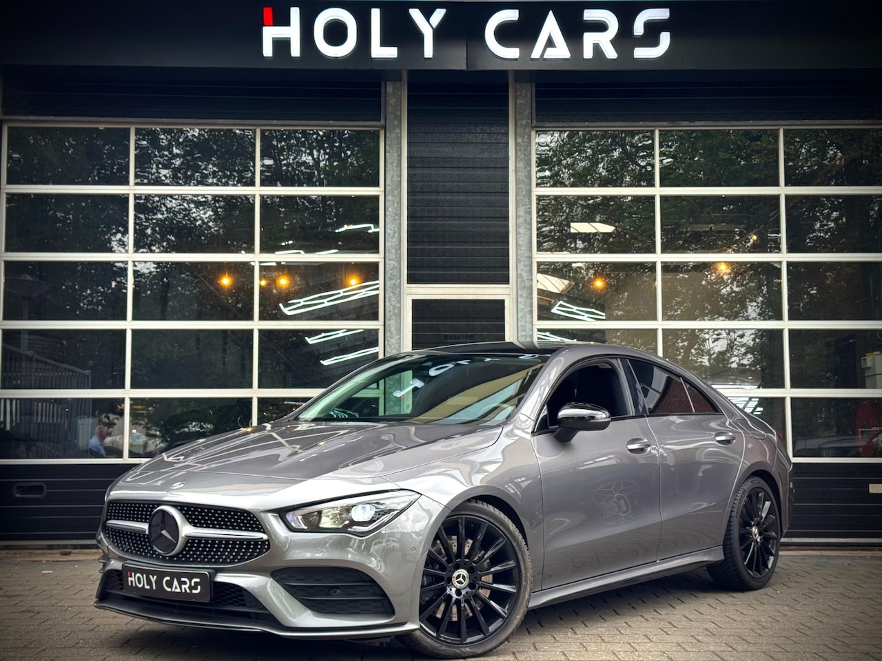 Mercedes-Benz CLA-Klasse - 220 AMG AUTOMAAT | SFEERVERLICHTING | CAMERA | LED | - AutoWereld.nl