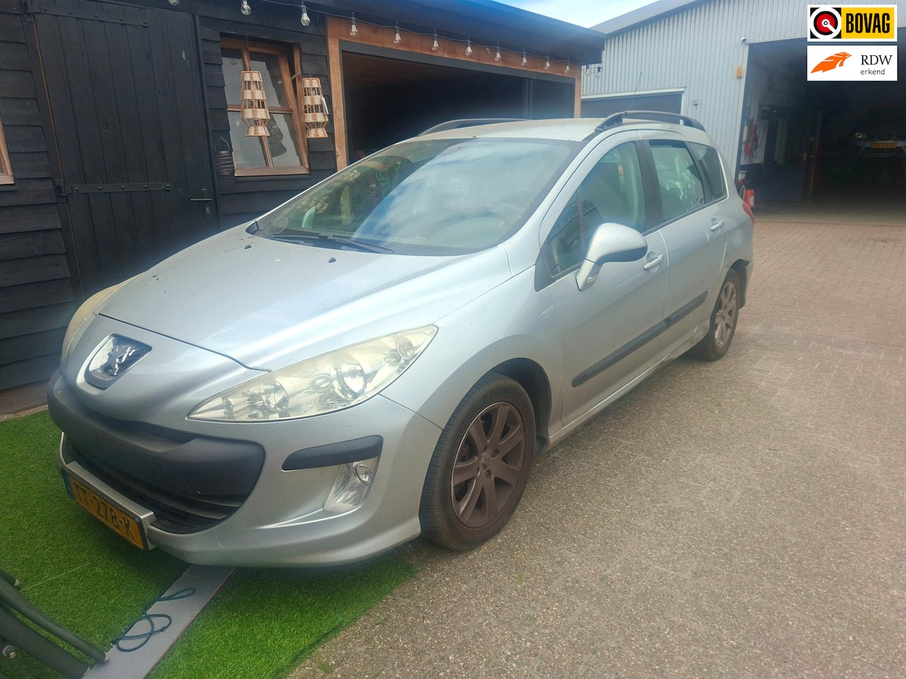 Peugeot 308 - 1.6 HDiF Blue Lease Executive 1.6 HDiF Blue Lease Executive - AutoWereld.nl