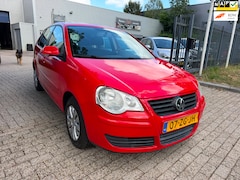 Volkswagen Polo - 1.2 Optive 5 deurs, airco, navi, elec pakket, nwe apk rijd perfect, grote beurt gehad + nw