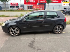Volkswagen Golf - 2.0 FSI Sportline 150PK Navigatie Climate Cruise LM-Velgen NAP APK
