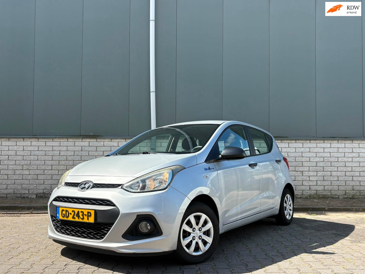 Hyundai i10 - 1.0i i-Drive-Origineel NL- NWE APK + Beurt - AutoWereld.nl