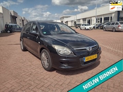 Hyundai i30 - MOOIE AUTO BEL 0619590613 APK 01-05-2027 5 DRS 1.4i Blue Active Cool