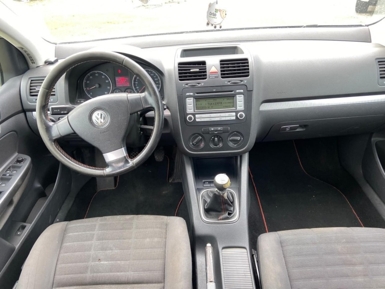 Volkswagen Golf - 1.6  FSI