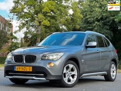 BMW X1 - SDrive18i|AUT|TREKHAAK|PSENSOREN|AIRCO|VAKANTIE KLAAR