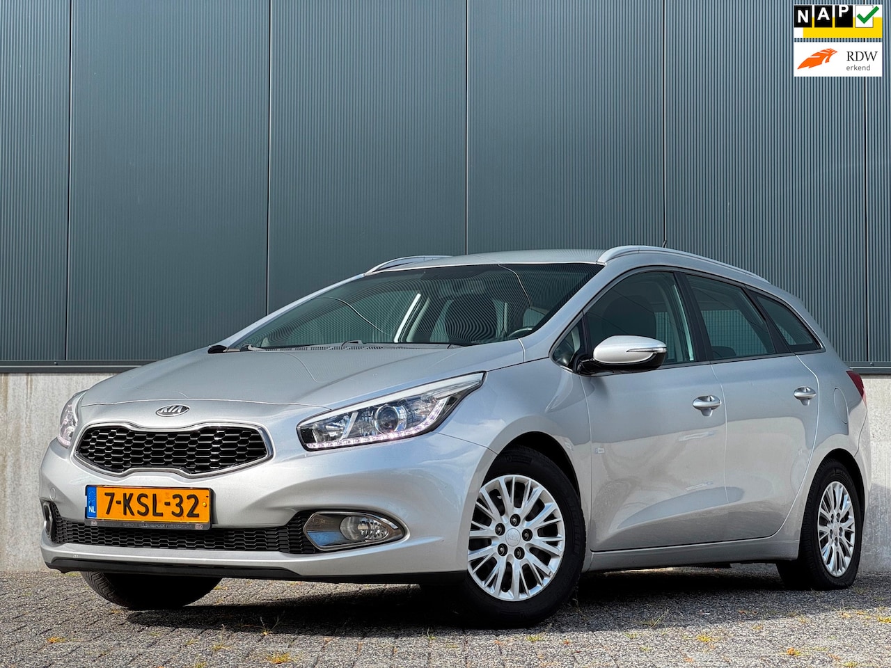 Kia Cee'd Sportswagon - 1.6 GDI Business Pack|NAVI|PSENSOR|6BAK|STUURVERW|TREKHAAK|AIRCO|CRUISE|NW ACCU|GOED ONDER - AutoWereld.nl