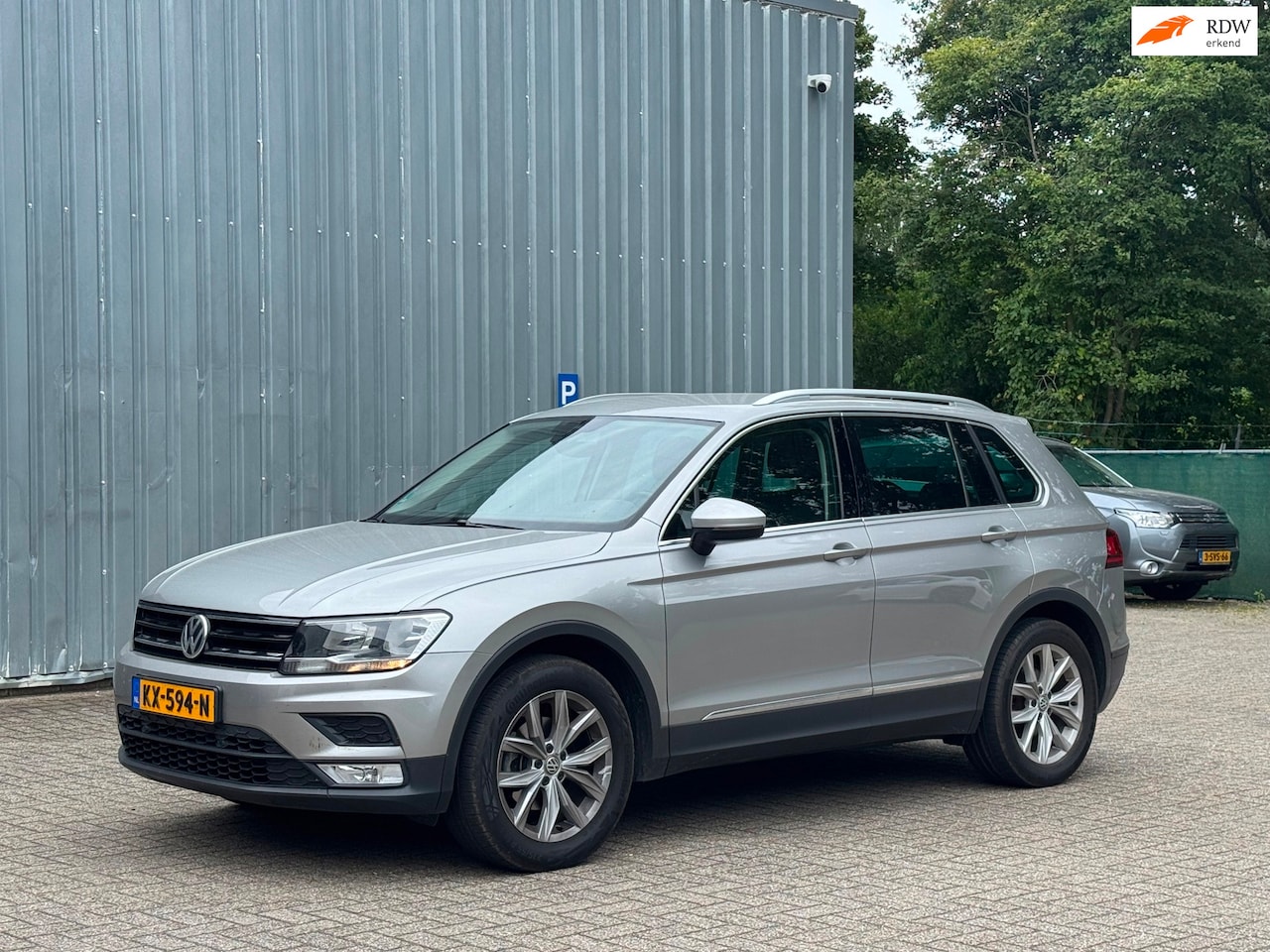Volkswagen Tiguan - 1.4 TSI ACT CARPLAY | DSG Automaat | Trekhaak | NL Auto - AutoWereld.nl
