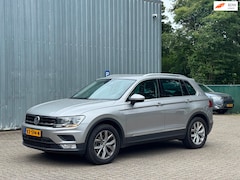 Volkswagen Tiguan - 1.4 TSI ACT CARPLAY | DSG Automaat | Trekhaak | NL Auto