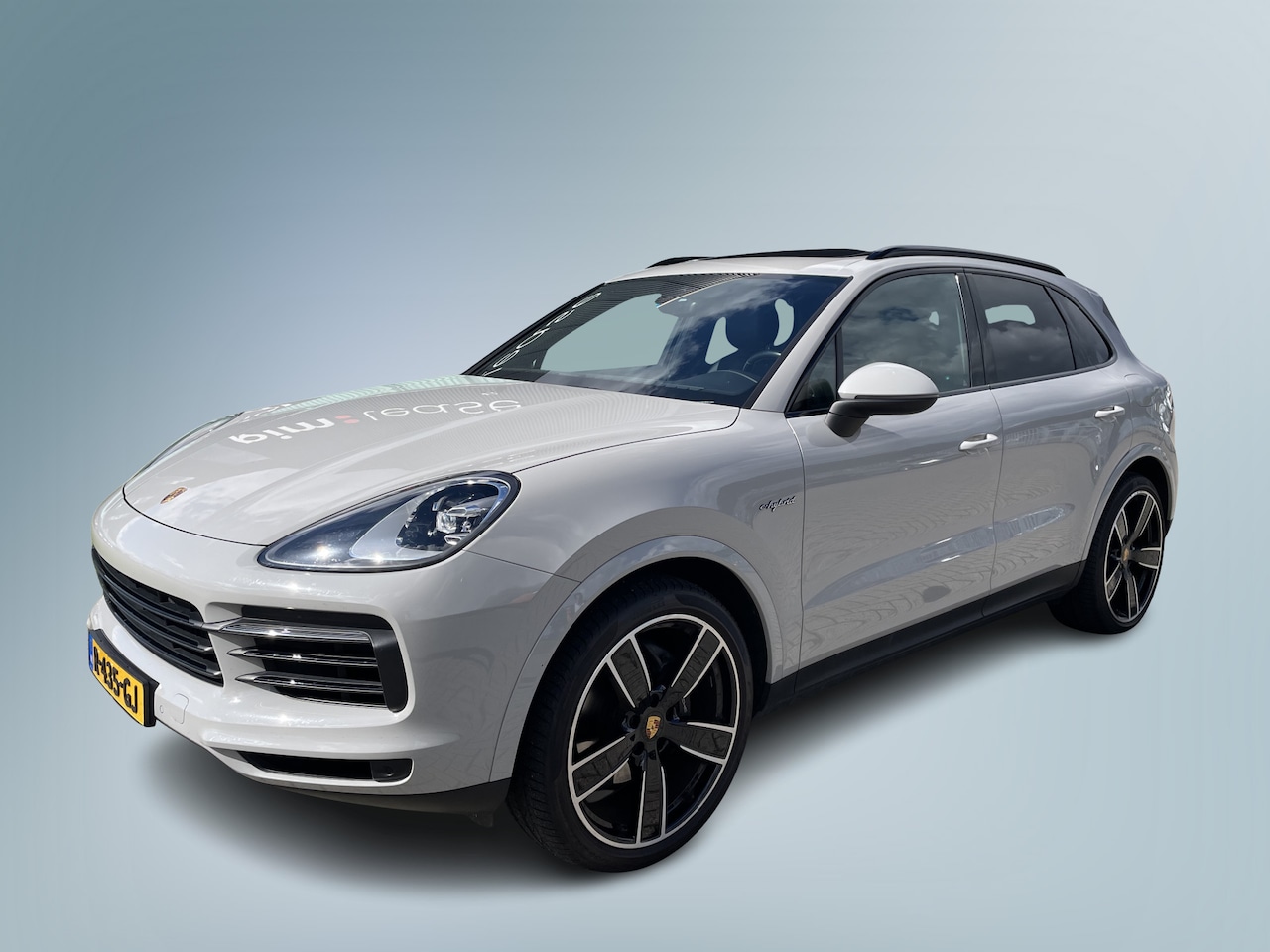 Porsche Cayenne - 3.0 E-Hybrid | Luchtvering | SportChrono | Soft Close | PDLS - AutoWereld.nl