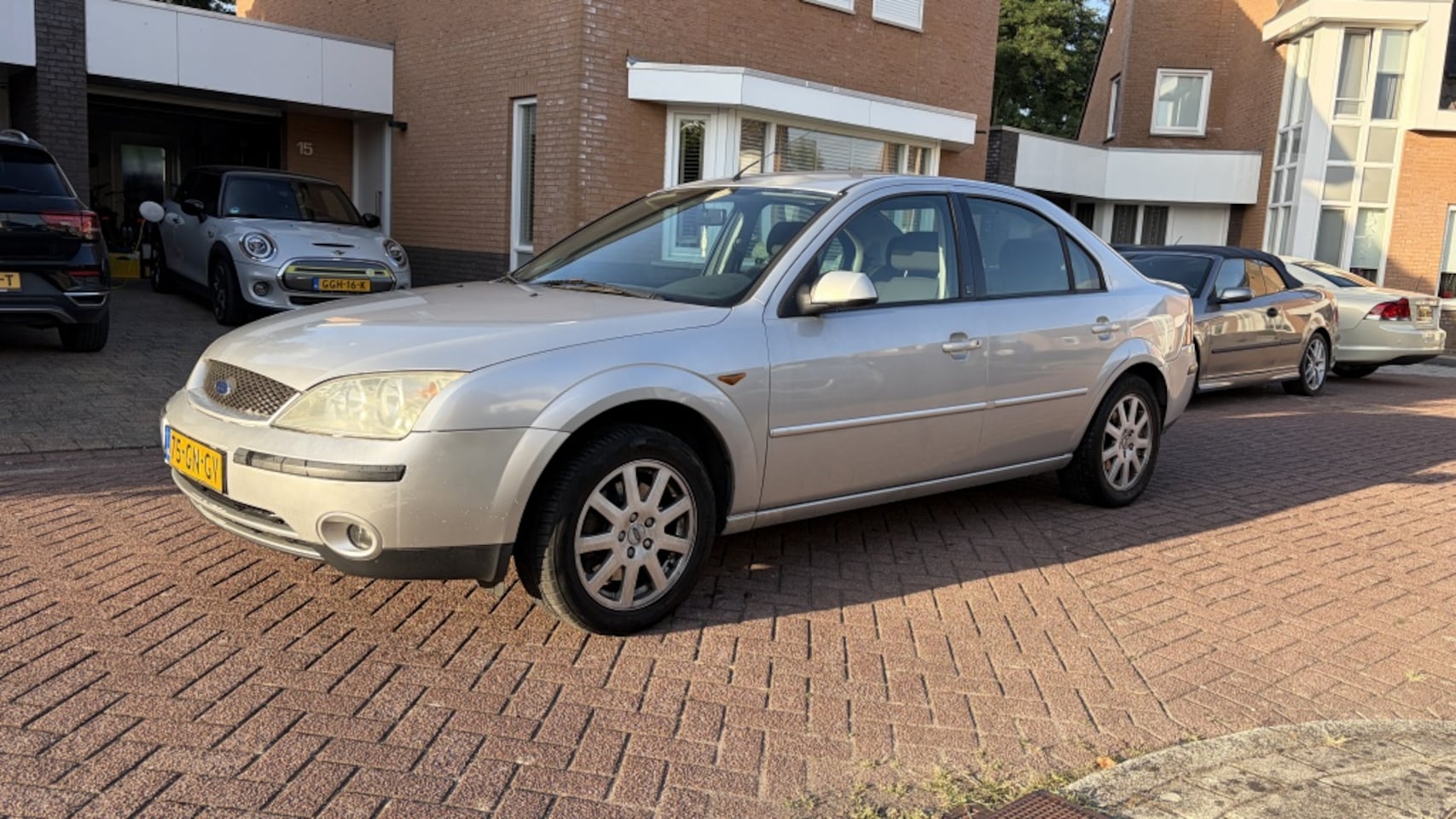 Ford Mondeo - 1.8-16V First Ed. I Airco koud I Cruise ctrl I rijdt super - AutoWereld.nl