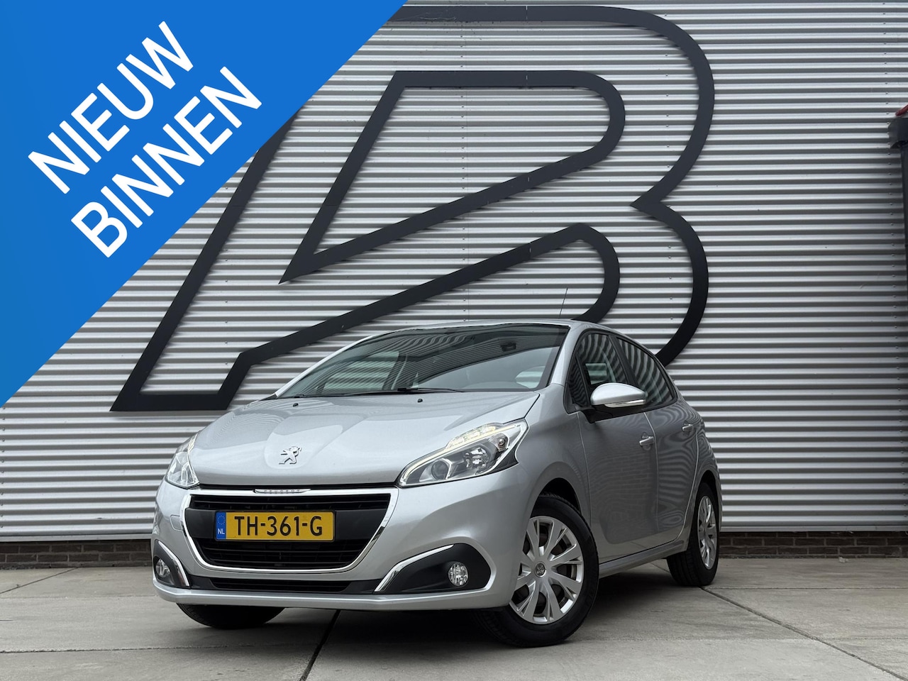 Peugeot 208 - 1.2 PureTech Blue Lion 2e Eigenaar|Carplay|Cruise|PDC|Navi|Airco|Elek ramen|N.A.P|APK tot - AutoWereld.nl