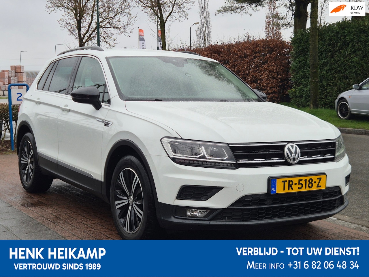 Volkswagen Tiguan - 1.4TSI *Automaat|Car-Play I APK 8-2027 - AutoWereld.nl