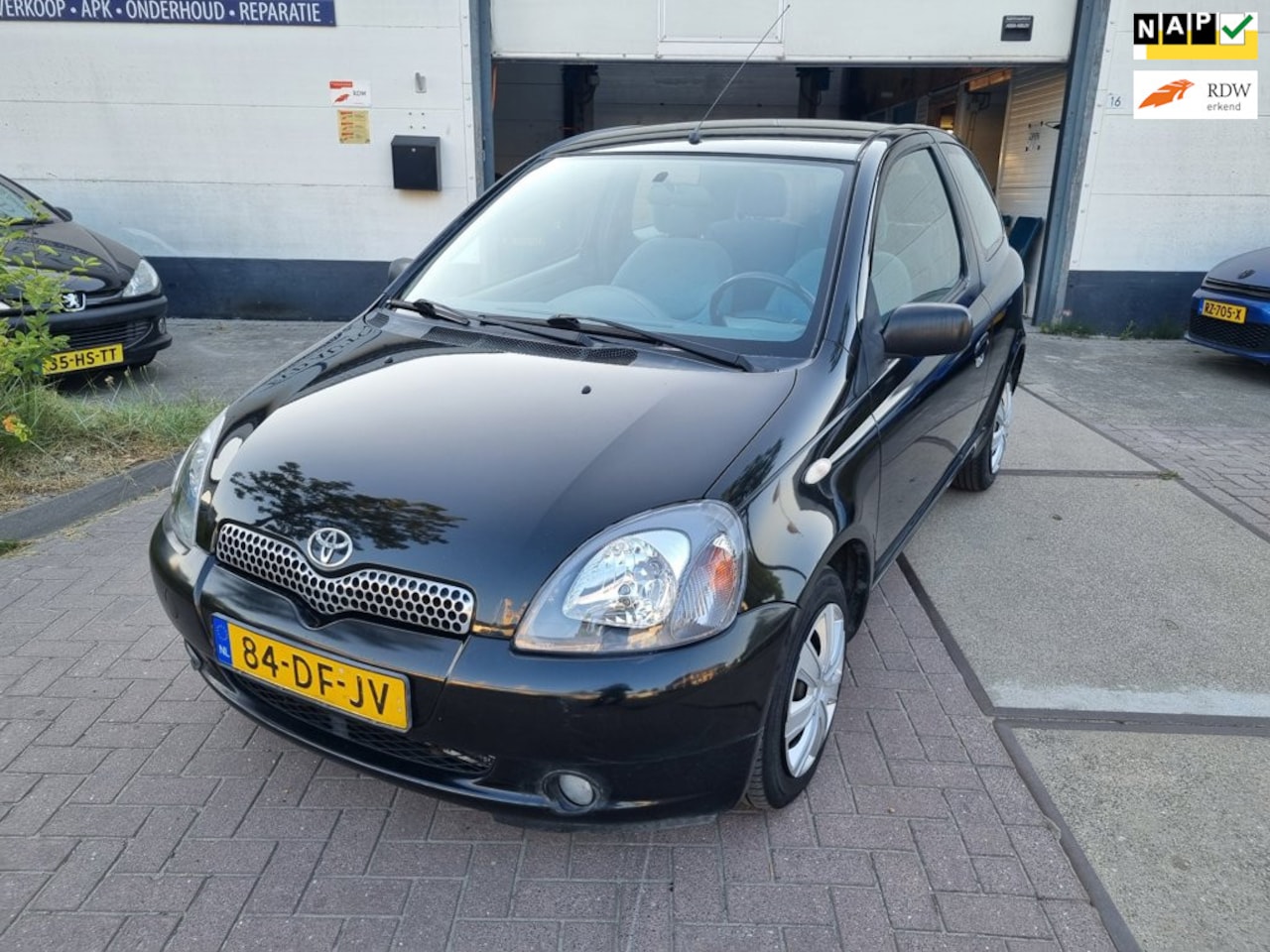 Toyota Yaris - 1.0-16V VVT-i Sol 1.0-16V VVT-i Sol - AutoWereld.nl