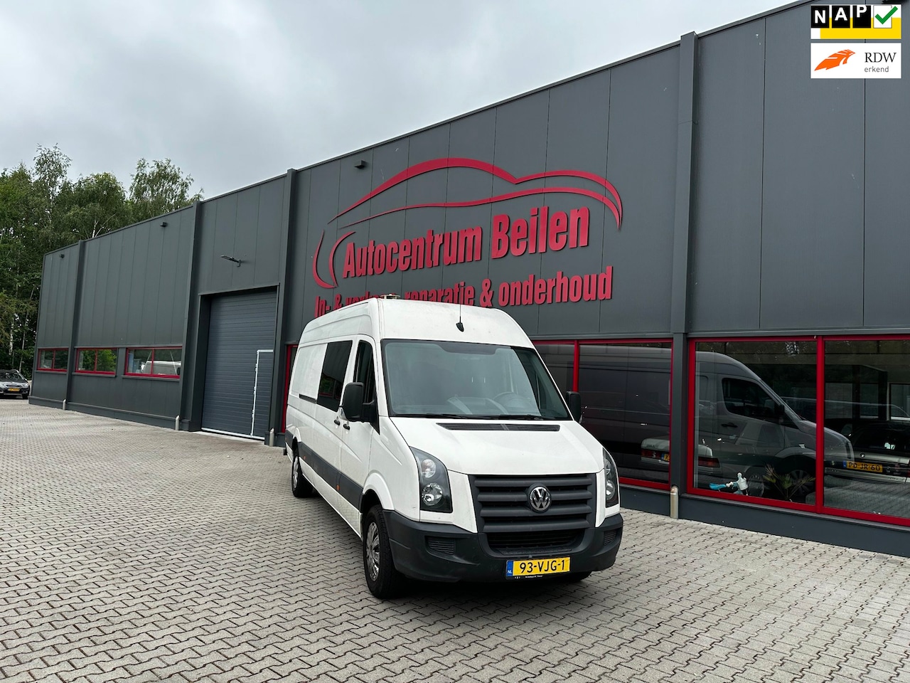 Volkswagen Crafter - 35 2.5 TDI L3H2 DC Trendline / Airco / Camera / Cruise / Trekhaak / - AutoWereld.nl