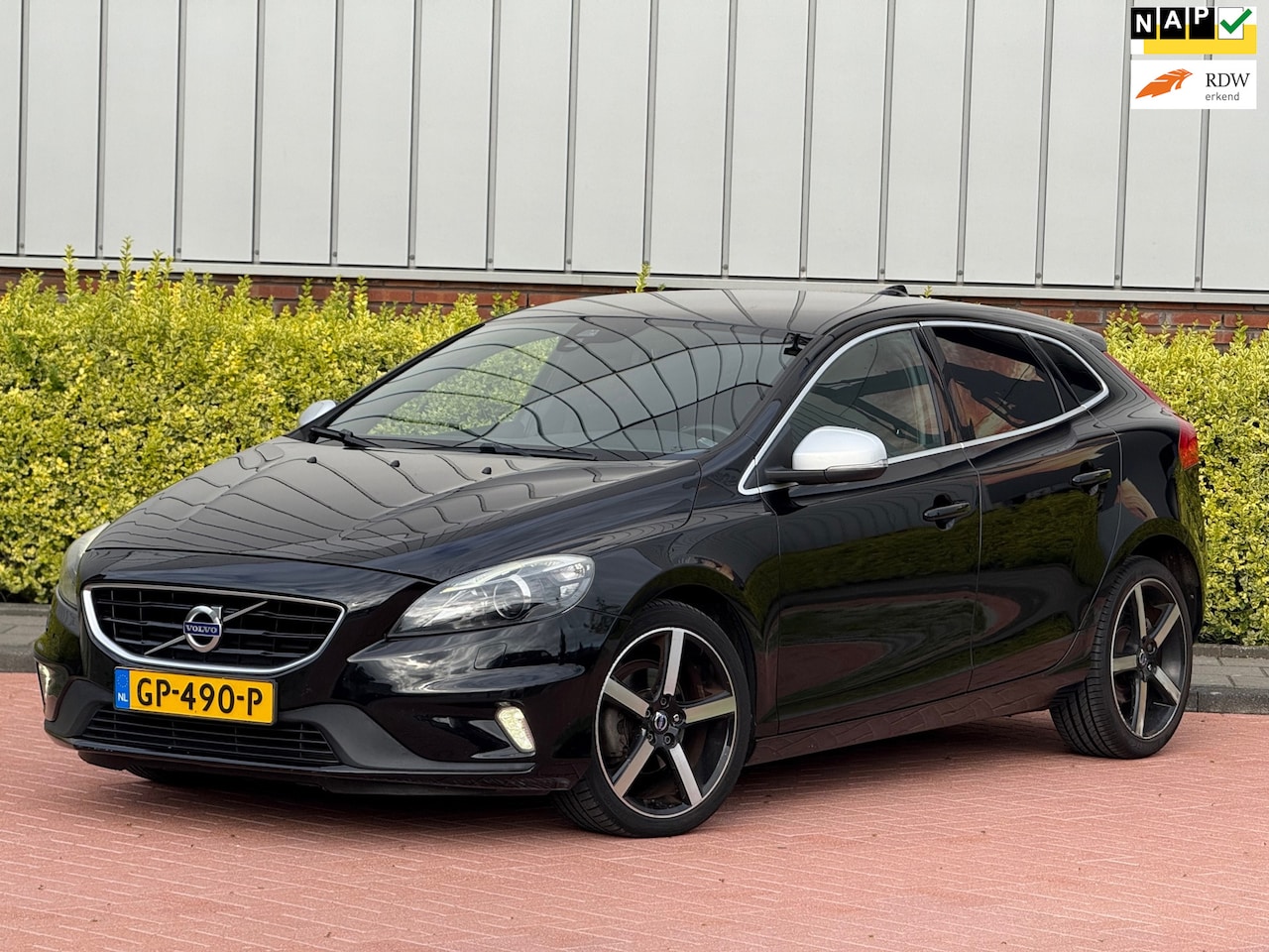 Volvo V40 - 2.0 D2 R-Design Business 2.0 D2 R-Design Business - AutoWereld.nl