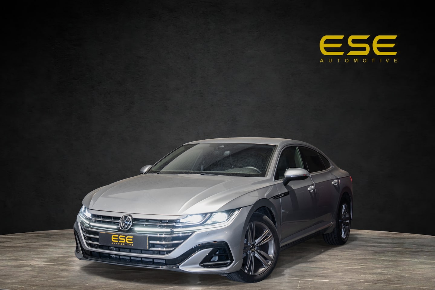Volkswagen Arteon - 2.0 TDI R-Line Business+ IQ Light | Elek Trekhaak | Navigatie | Camera | Dsg - AutoWereld.nl
