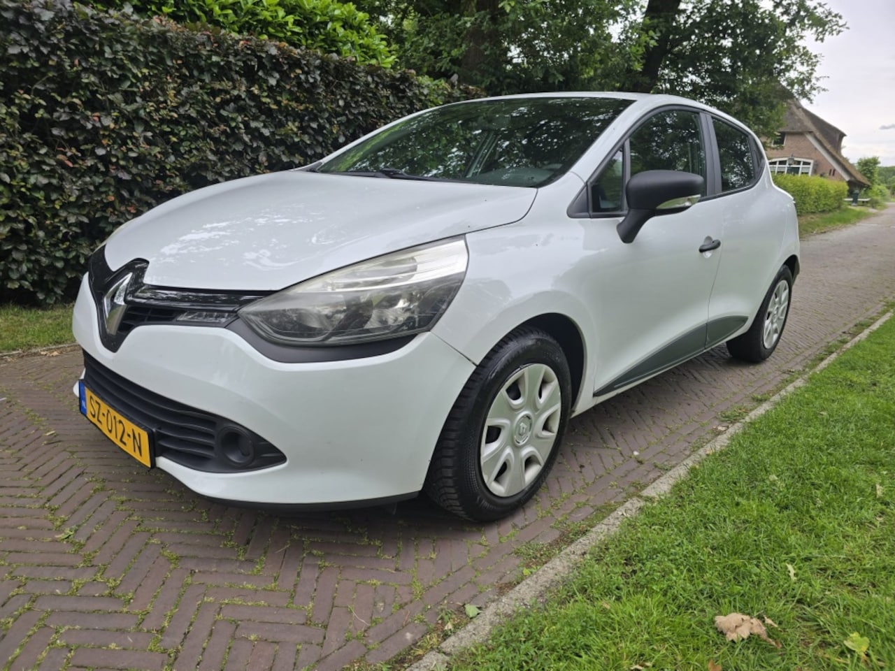 Renault Clio - 1.5 dCi Authentique 1.5 dCi Authentique - AutoWereld.nl