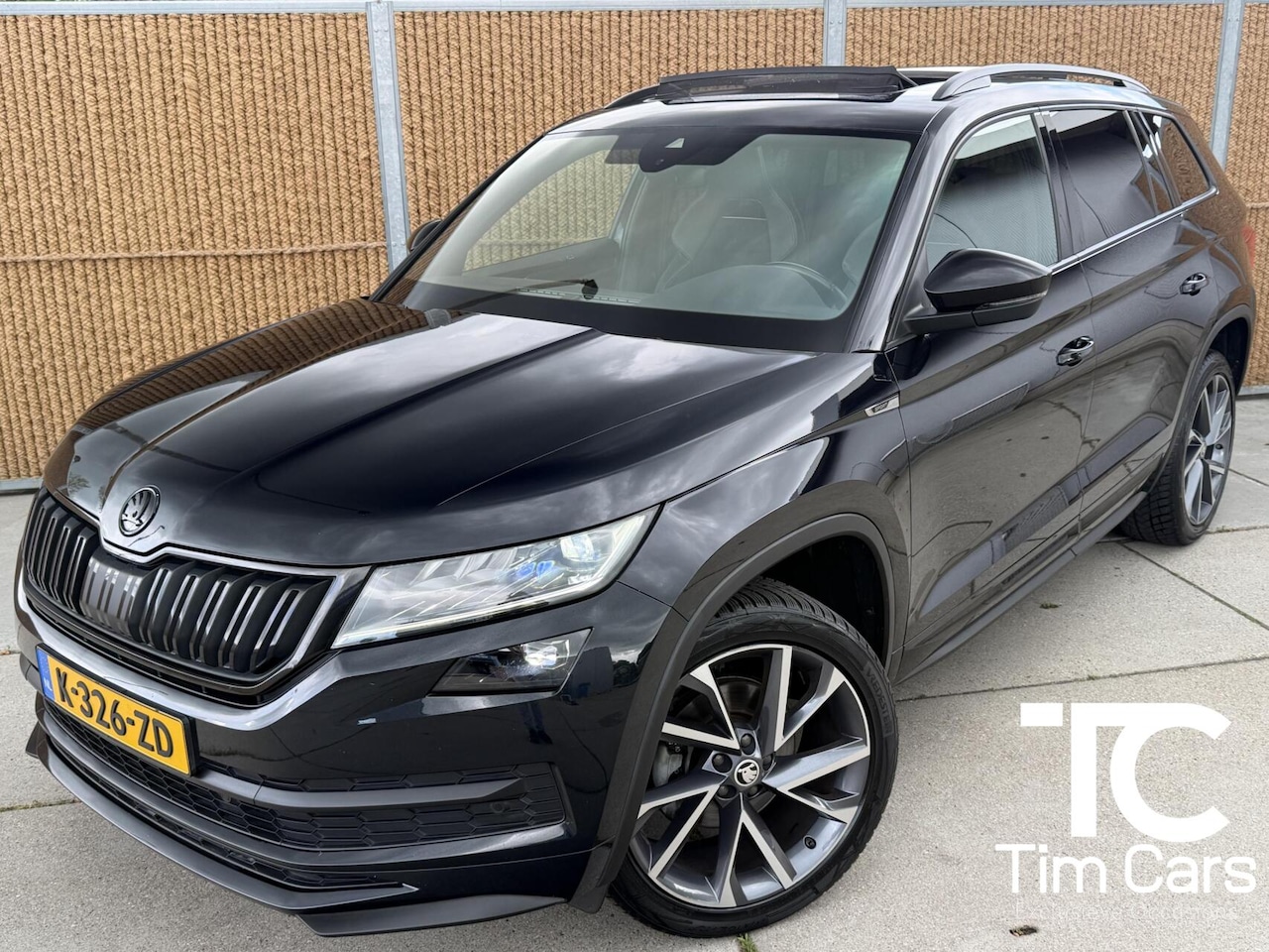 Skoda Kodiaq - 1.5 TSI Sportline Business Automaat | Panoramadak | Cruise control adaptief | Dode hoek de - AutoWereld.nl