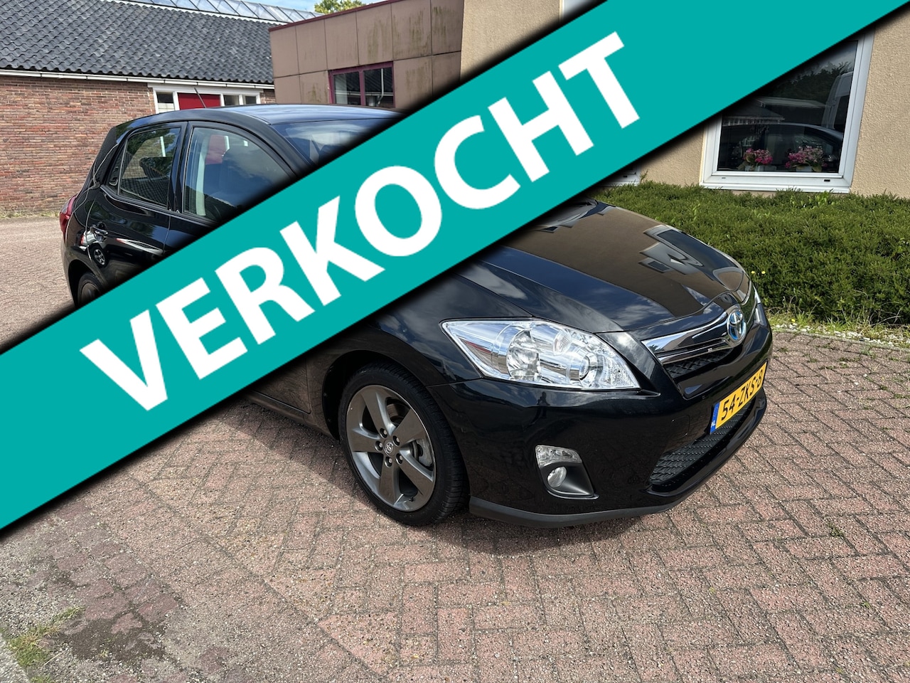 Toyota Auris - 1.8 Full Hybrid Executive Business NAVI/CAMERA/PDC - AutoWereld.nl