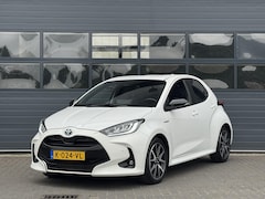 Toyota Yaris - 1.5 HYBRID EXECUTIVE I AUTOMAAT I P-CAMERA I NAVIGATIE I APPLE CARPLAY I STOELVERWARMING