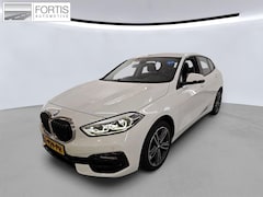 BMW 1-serie - 118i Business Edition NL-AUTO | NAVI | STUUR EN STOEL VERWARMING
