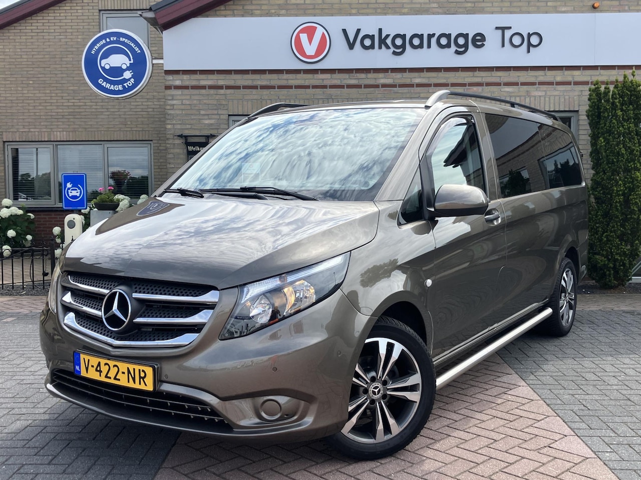 Mercedes-Benz Vito - 114 CDI Lang DC Comfort | Camera | Navi | Trekhaak - AutoWereld.nl