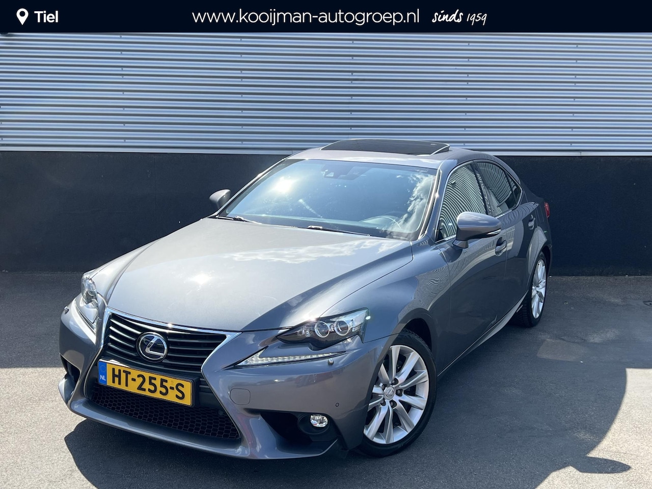 Lexus IS - 300h Luxury Line Schuifdak/kanteldak, Lederen bekleding, Dodehoekdetectie, Seat memory, St - AutoWereld.nl