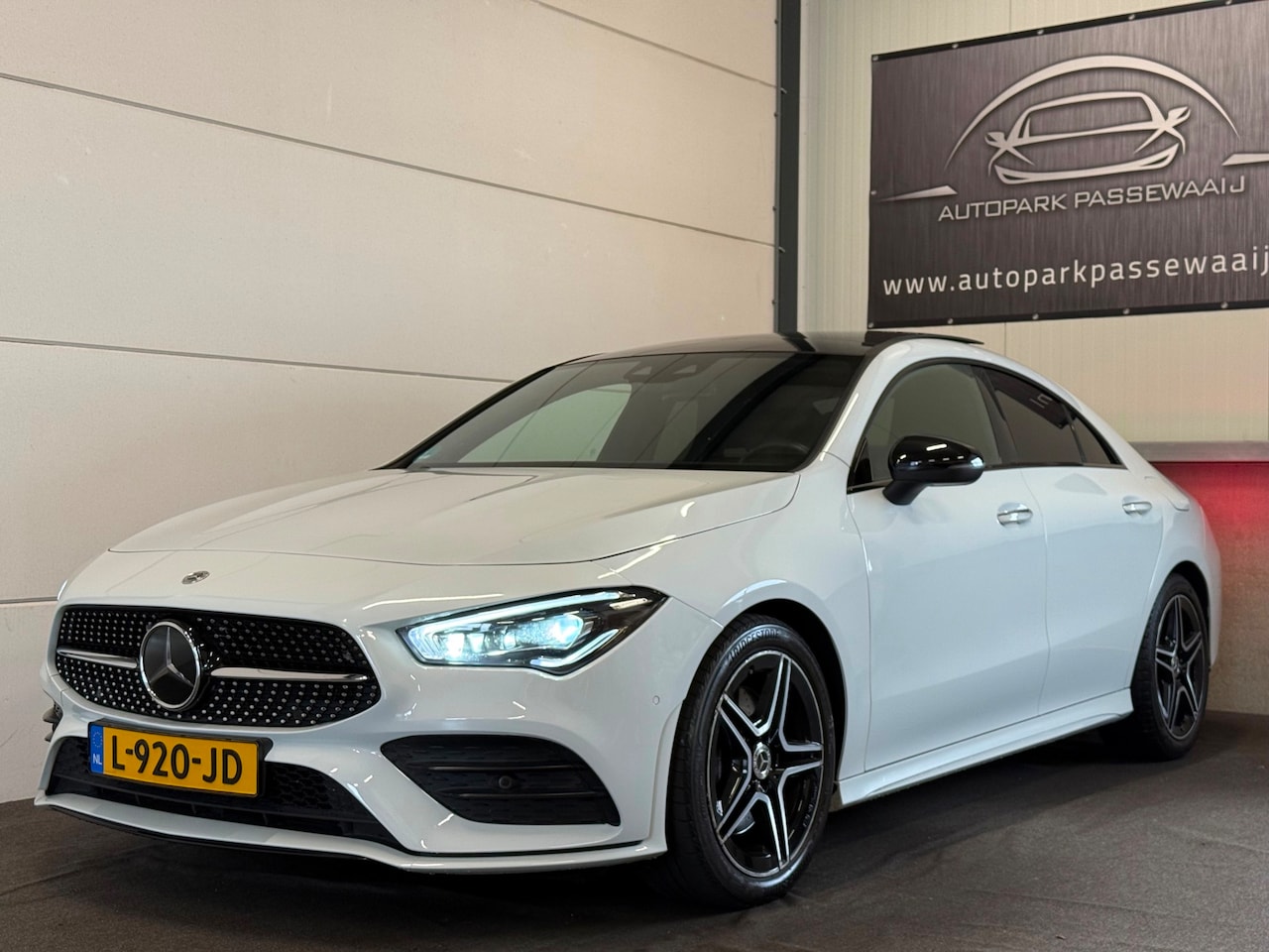 Mercedes-Benz CLA-Klasse - 200 AMG BTW, Pano, ACC, Sfeerverlichting, Elek Stoelen, Achteruitrijcamera, NAP, Lane-Assi - AutoWereld.nl