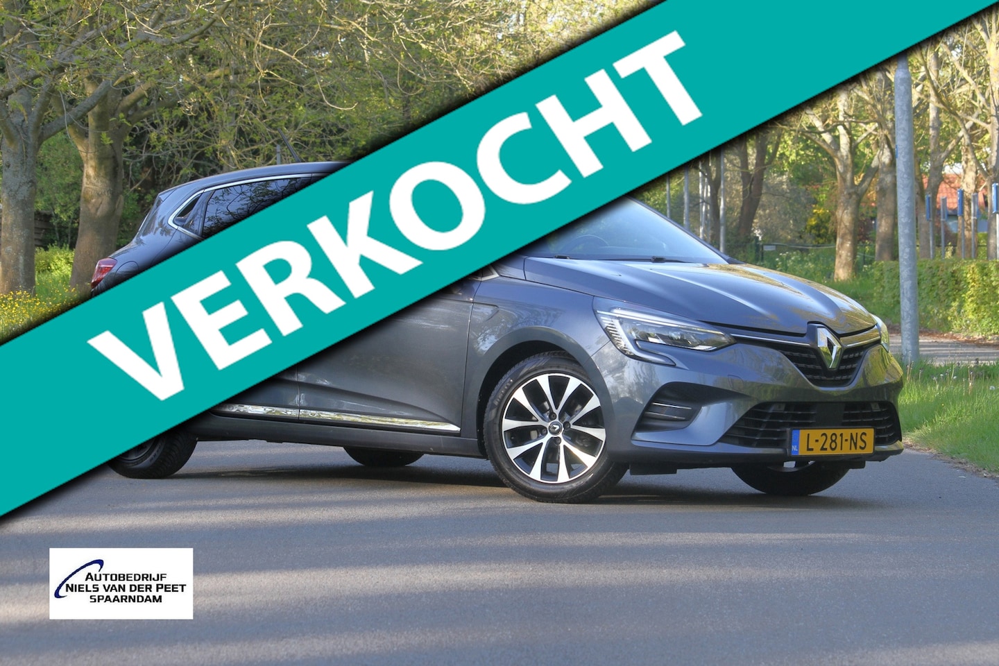 Renault Clio - 1.0 TCe Intens Airco met climate control / Half leder interieur / Multimedia systeem / Tre - AutoWereld.nl