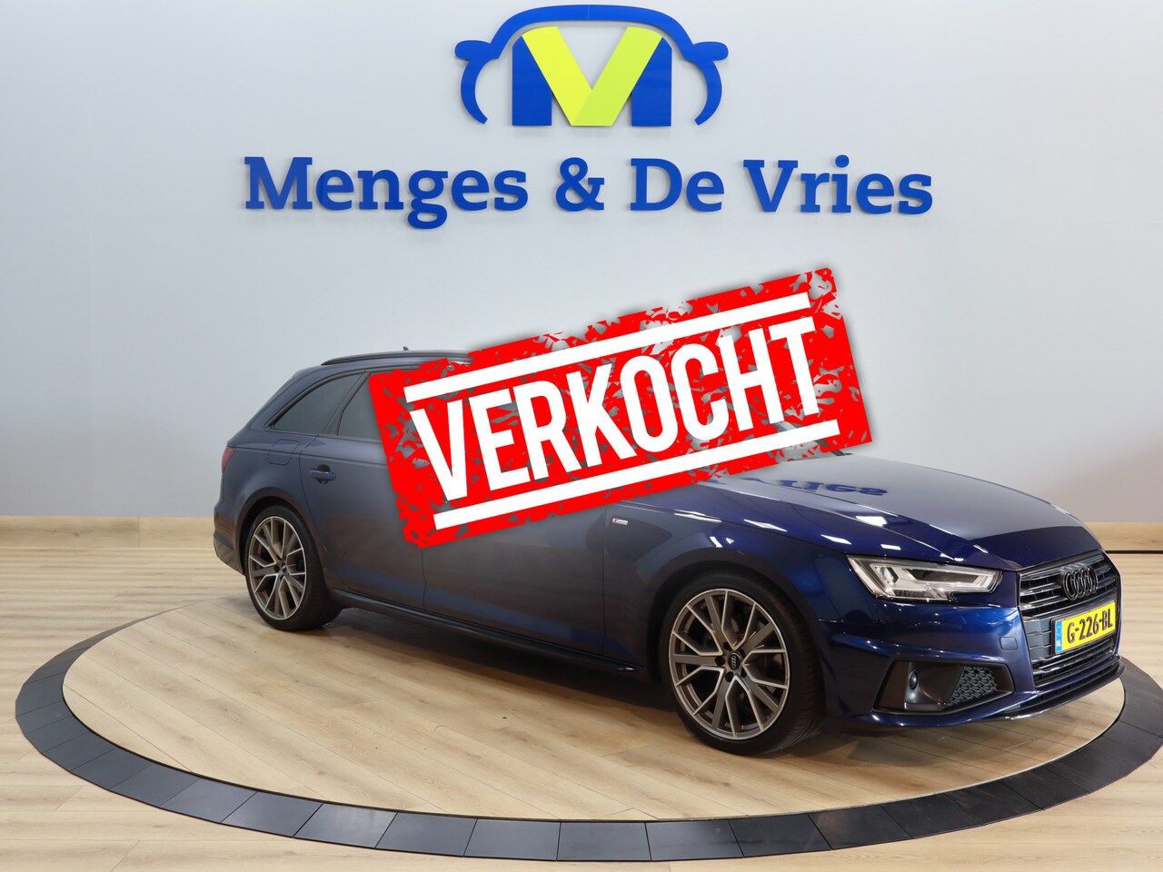 Audi A4 Avant - 40 TFSI Sport S line black edition Airco ECC | Sfeer | Apple Carplay | Leder | Isofix | NA - AutoWereld.nl