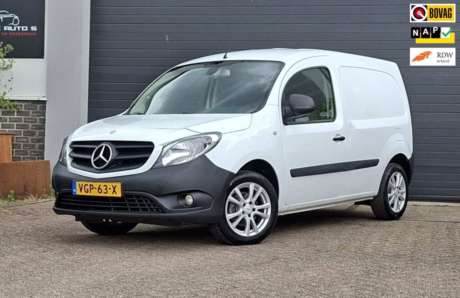 Mercedes-Benz Citan - 109 CDI Airco/Netjes/Cruise/Camera/Groot onderhoud gehad - AutoWereld.nl