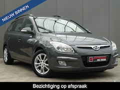 Hyundai i30 CW - 1.6i Style * TREKHAAK * PDC