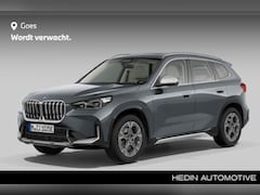 BMW X1 - xDrive30e | Comfort Access | Glazen panoramadak | Elektrisch verstelbare stoelen | Sportst